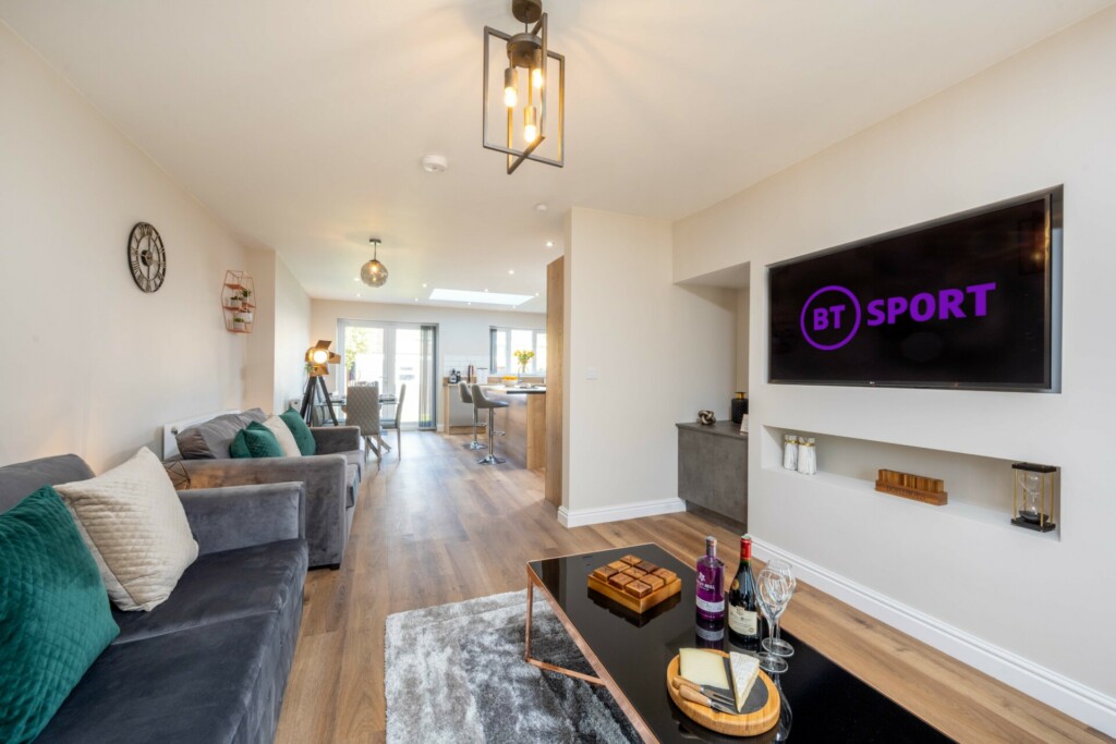The Oaklands lounge dining area
